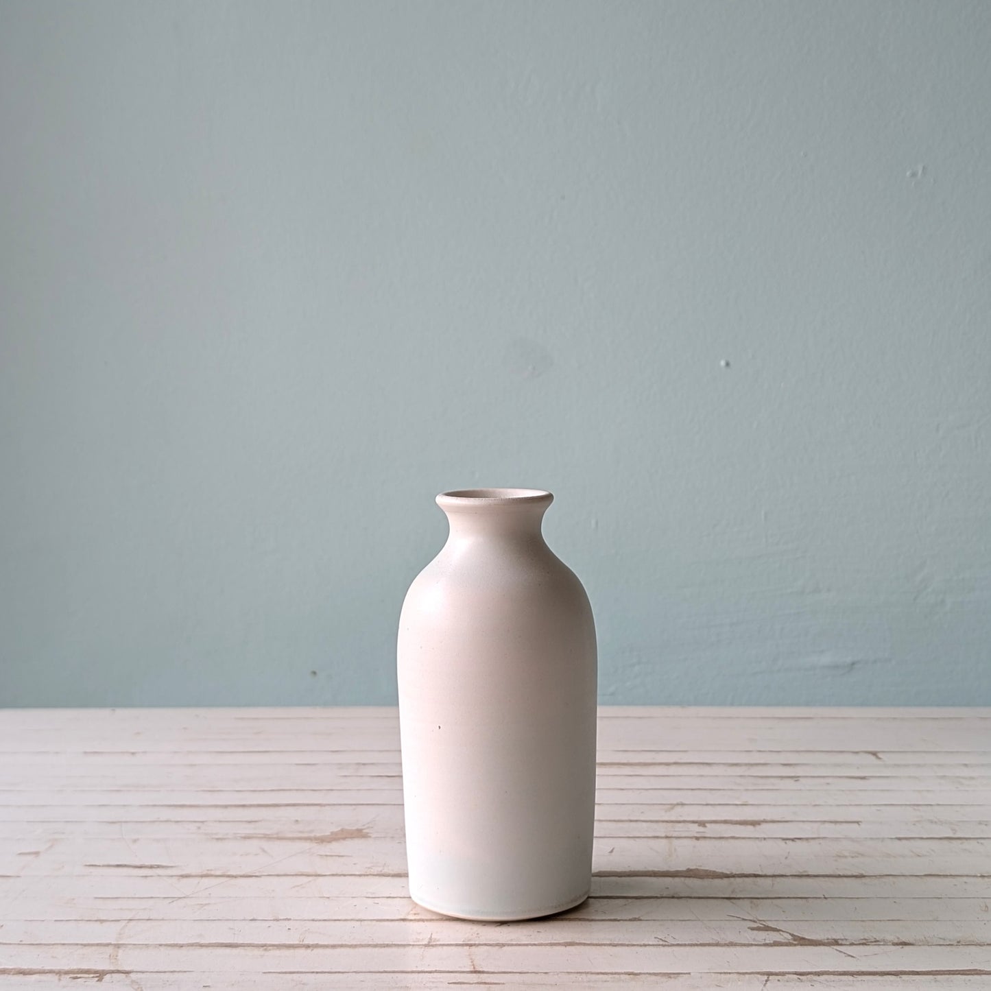 Bud Vase Pale Blue Matte (Asahi So)