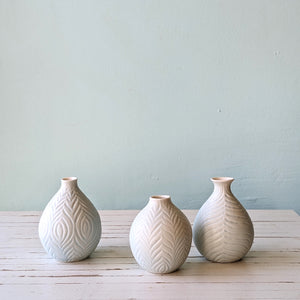 Carved Bud Vase Celadon (Dariya Gratte)