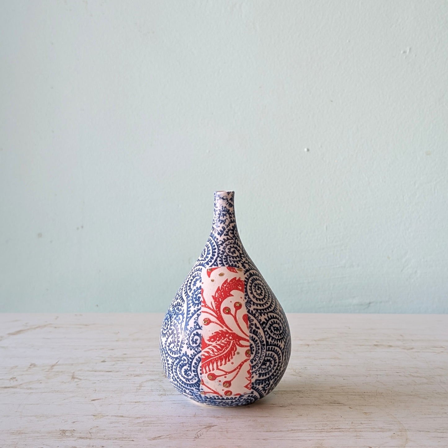 Dariya Gratte Decal Stem Vase