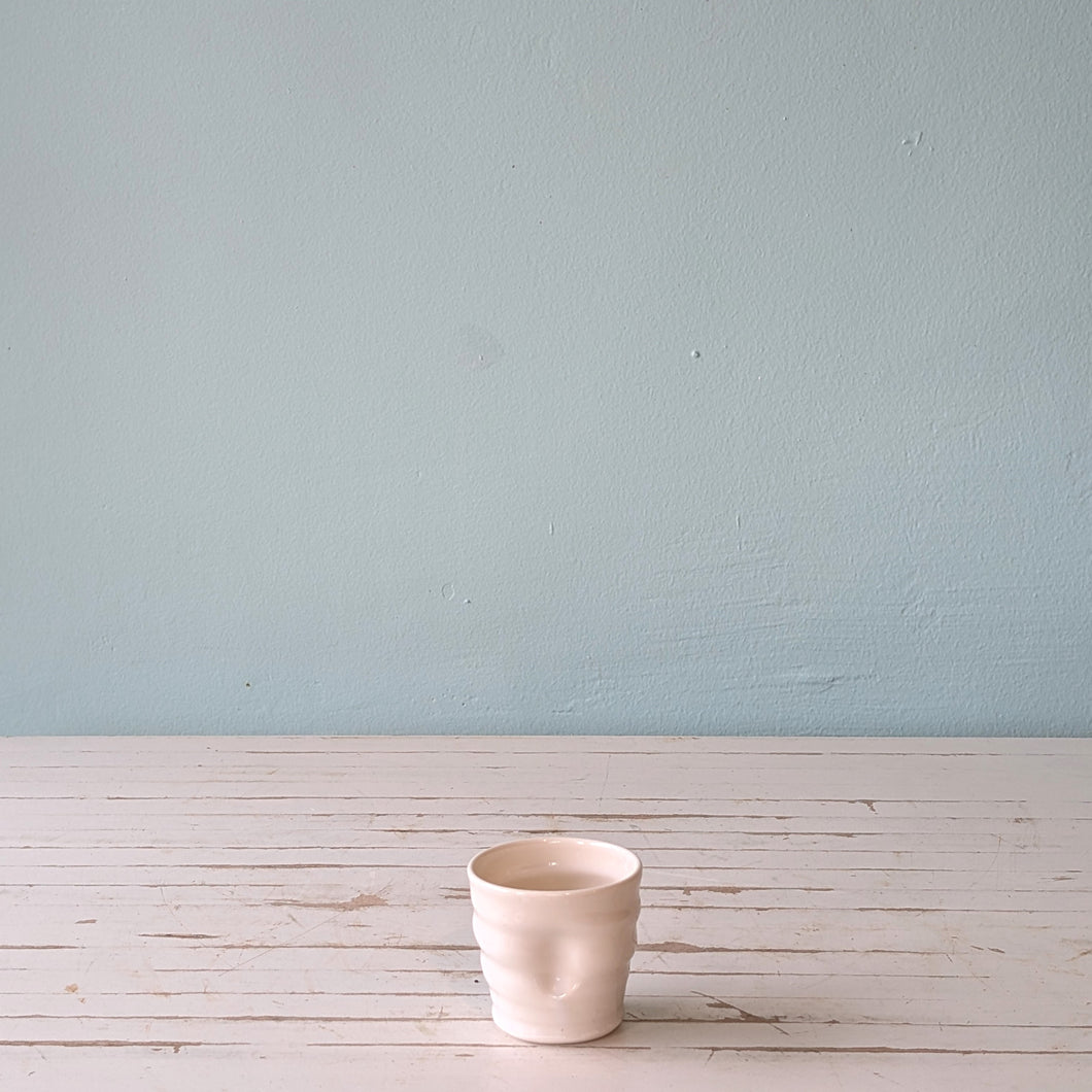 Gloss White Espresso Cup DT028 (Deb Taylor)