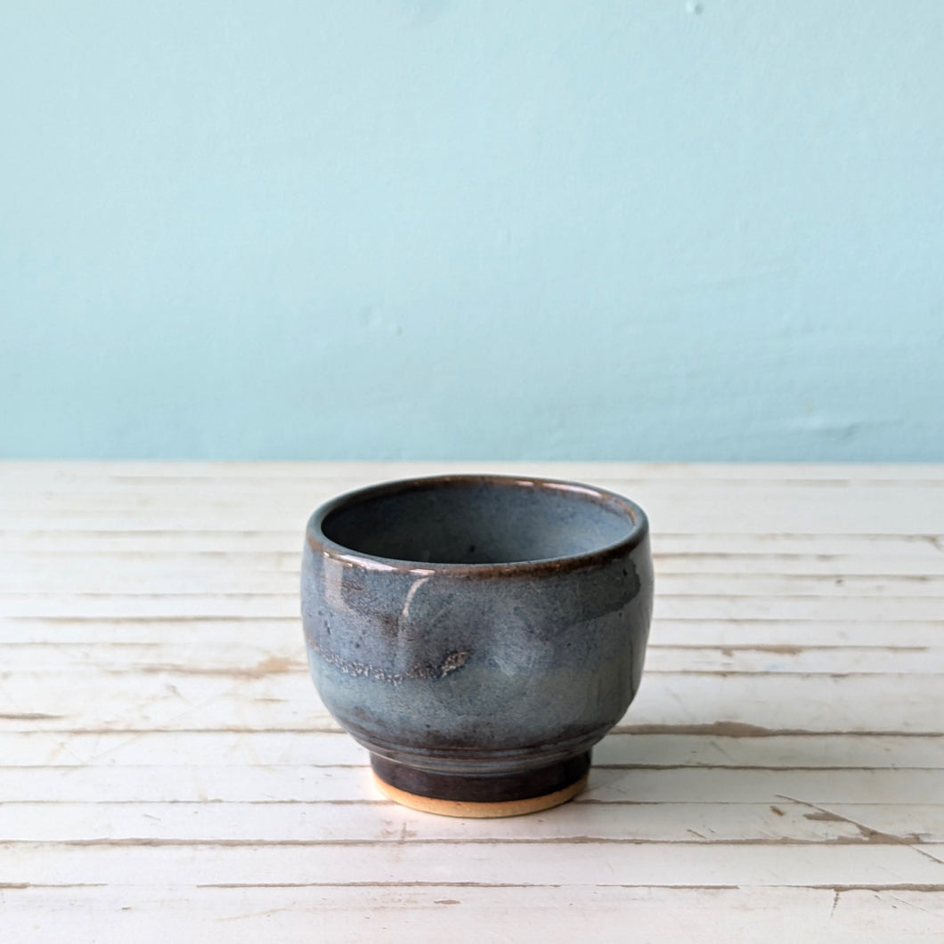 Linda Visser tea bowl blue
