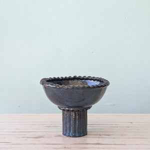 Maria Lacey medium footed bowl blue