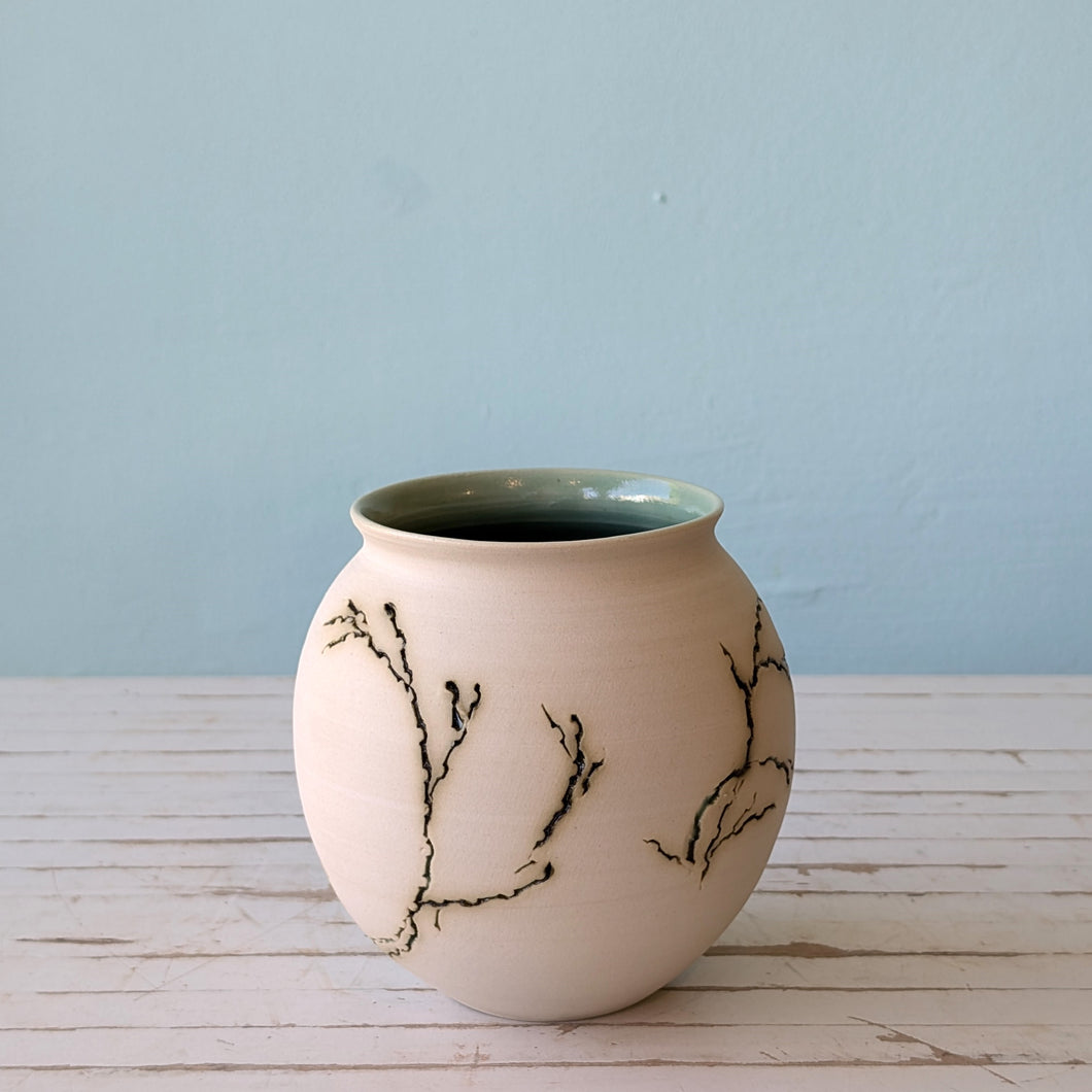 Therese McMahon round seagrass vase